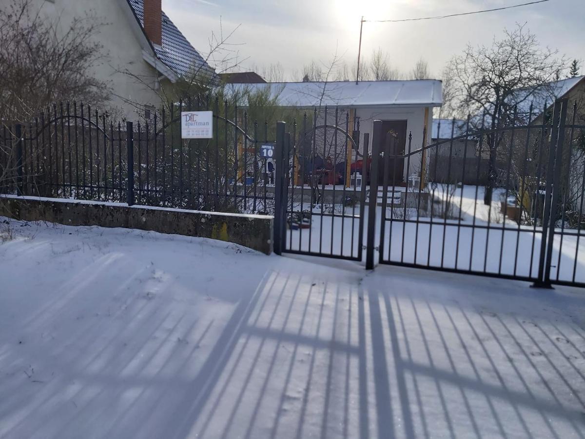 Deel Apartman Ньиредьхаза Экстерьер фото