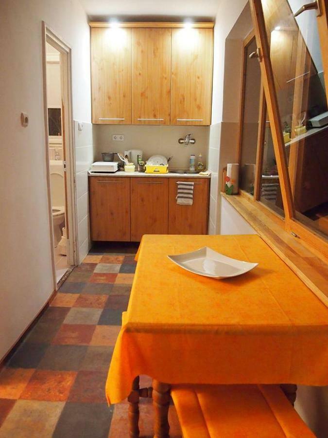 Deel Apartman Ньиредьхаза Экстерьер фото