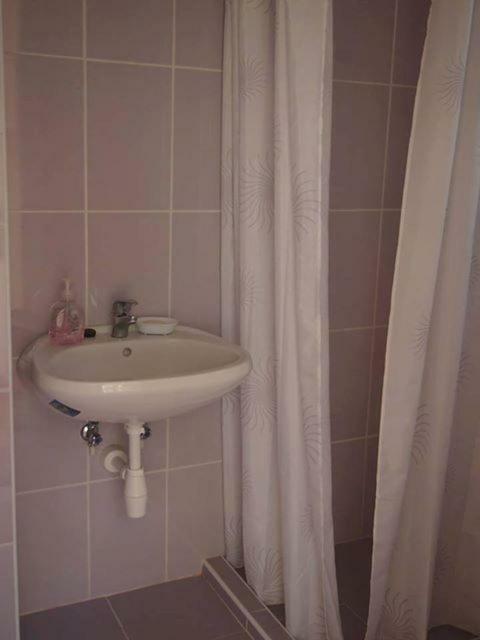 Deel Apartman Ньиредьхаза Экстерьер фото